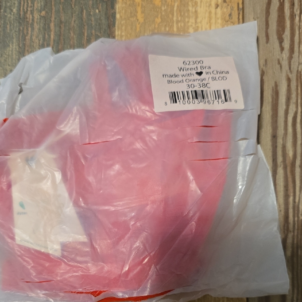Free People We are HAH‎ Wired Bra in Red Size 30-38 C NWT - Picture 2 of 3